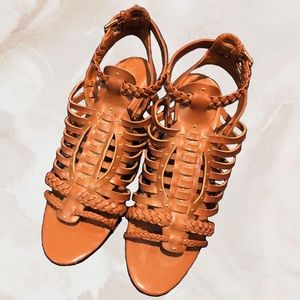 Guess wedges (size:10M)